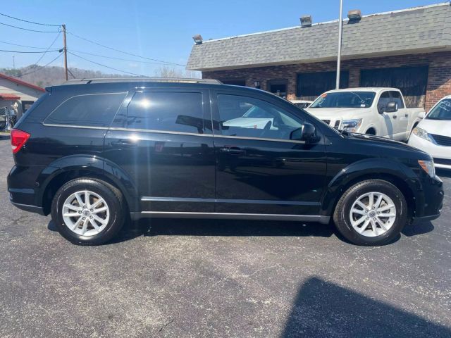 2018 Dodge Journey SXT Sport Utility 4D